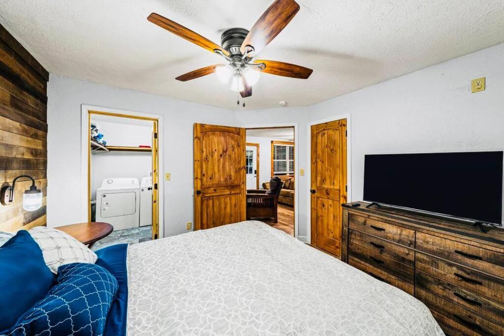 Cozy Cub Mountain Escape Villa Гетлинбург Екстериор снимка